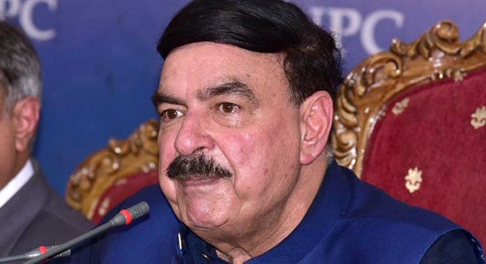 Sheikh Rasheed confirms the Quetta hotel blast was a suicide bomb attack